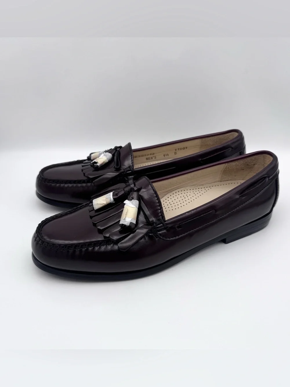 Cole Haan Pinch Tassel Loafers Burgundy Leather Men 9.5 D Dress Shoes NWOB